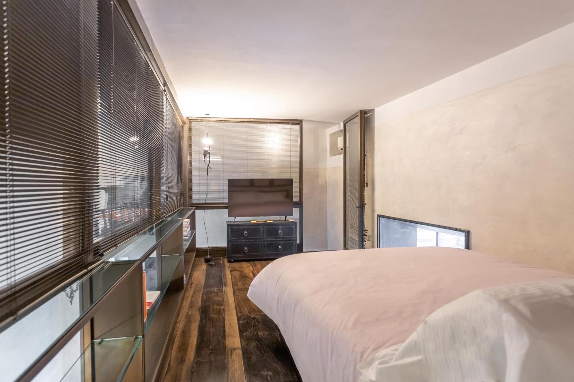 רומא Iconic Apartment With Unique Colosseum View מראה חיצוני תמונה